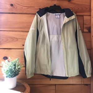 Brand new Columbia rain jacket/windbreaker.